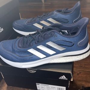 Adidas Supernova Running shoe